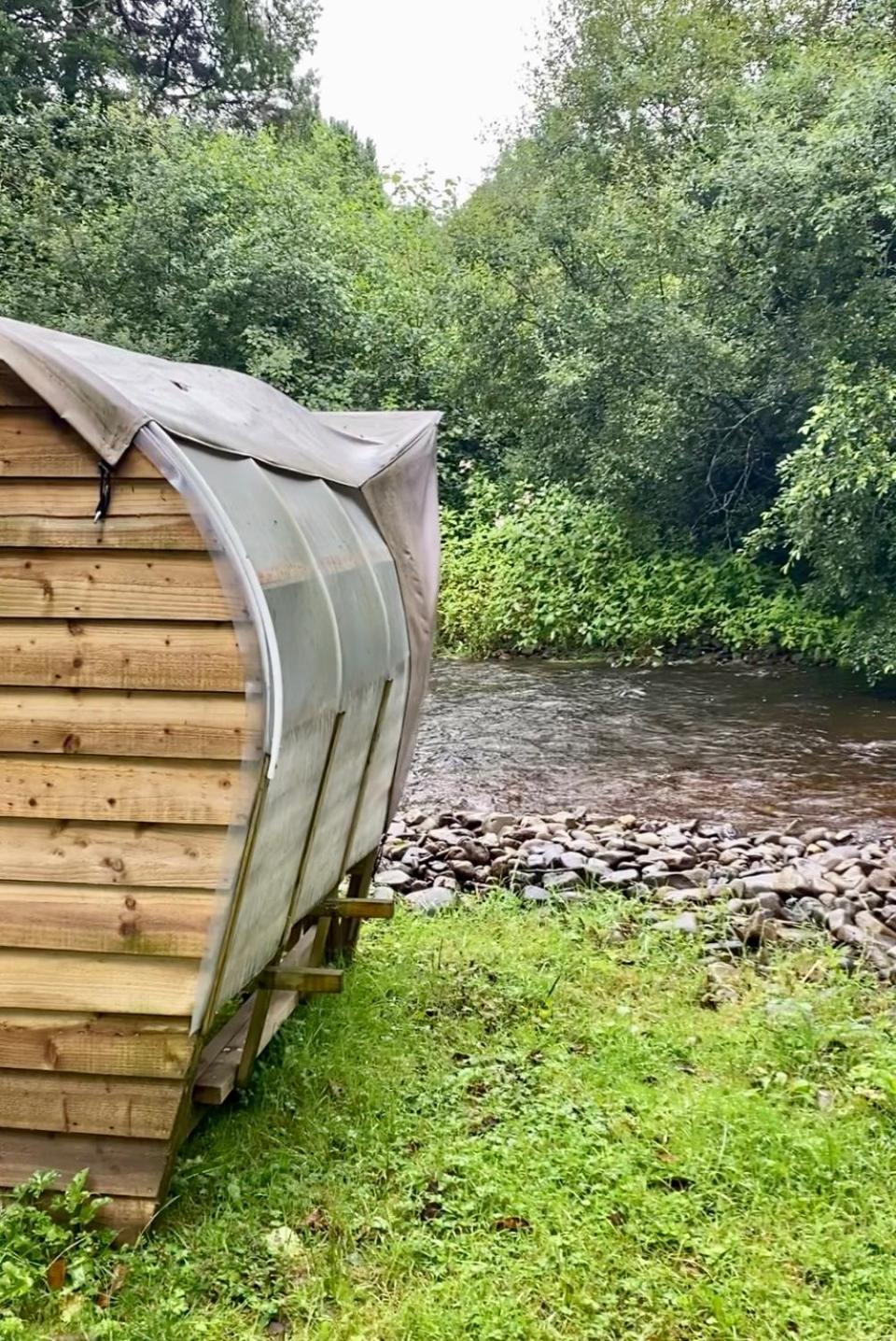 Hotel River View Glamping Llandovery Exterior foto